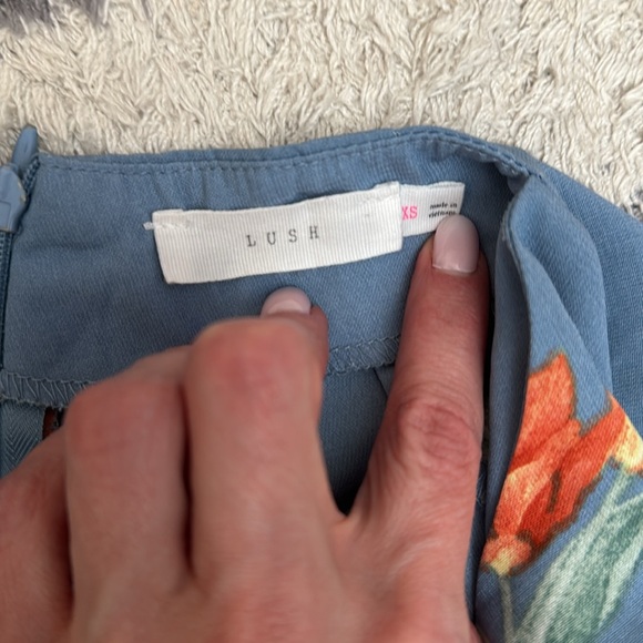 Lush Floral Blue jumpsuit size xs - Picture 9 of 12